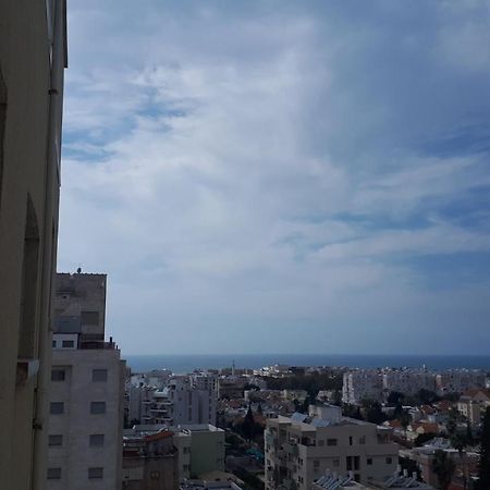 Apartament סטודיו חדש ויפה עם נוף לים Netanja Zewnętrze zdjęcie