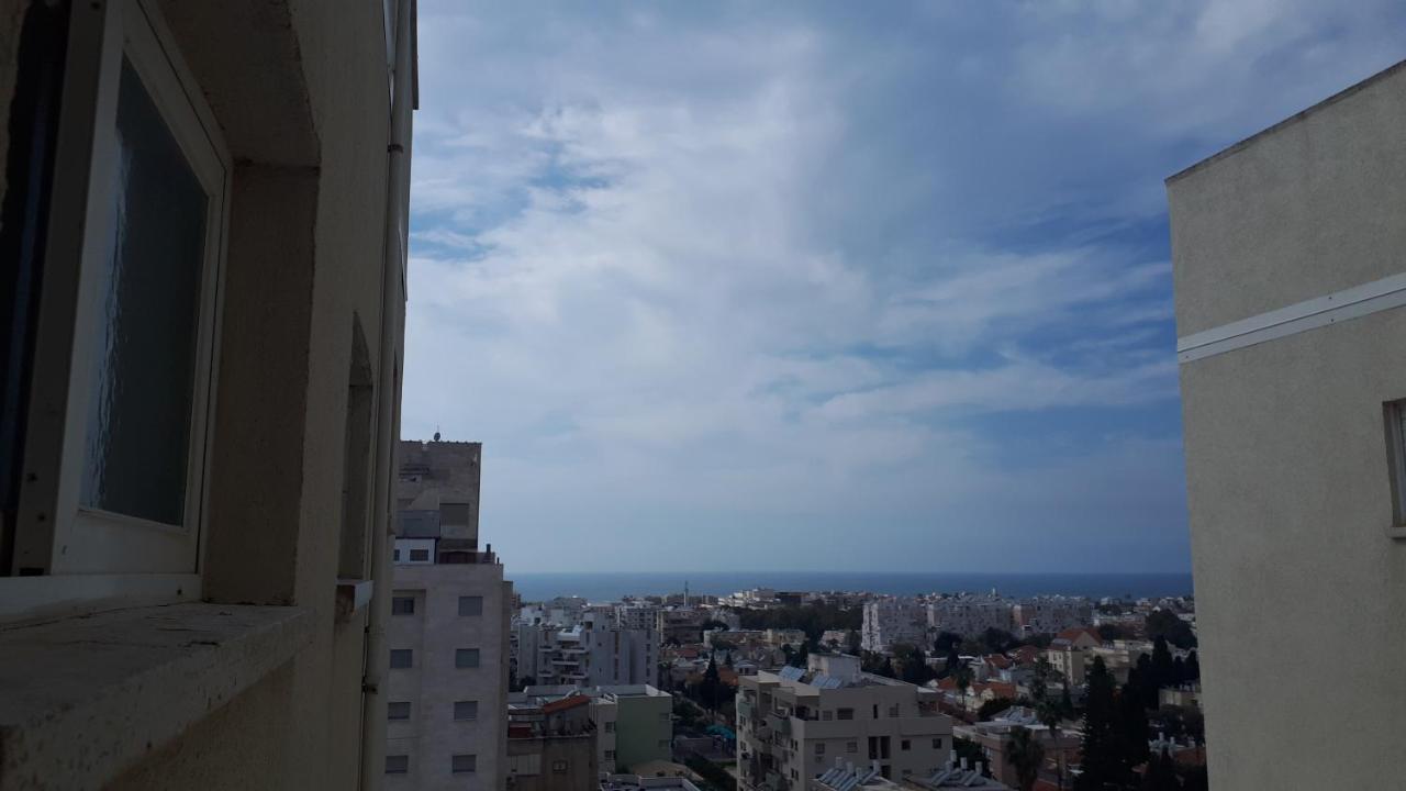 Apartament סטודיו חדש ויפה עם נוף לים Netanja Zewnętrze zdjęcie
